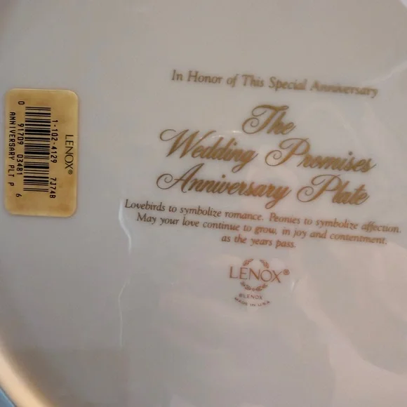 Lenox Cream Embossed Vintage Bird & Floral Dinner Plate - Picture 2 of 4